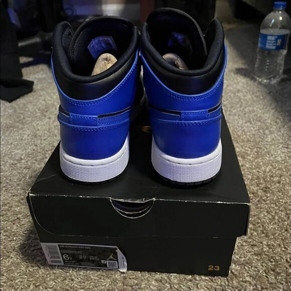 COPY - Air Jordan 1 Mid (gs)Black /Hyper Royal)boys grade school size 6y Nike d… - Picture 7 of 8